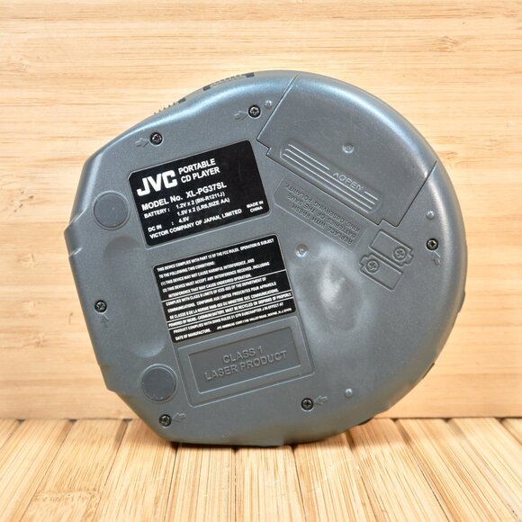 JVC XL-PG37 Personal CD Player, with 45 Seconds of Anti-Shock Protection - Picture 4 of 6